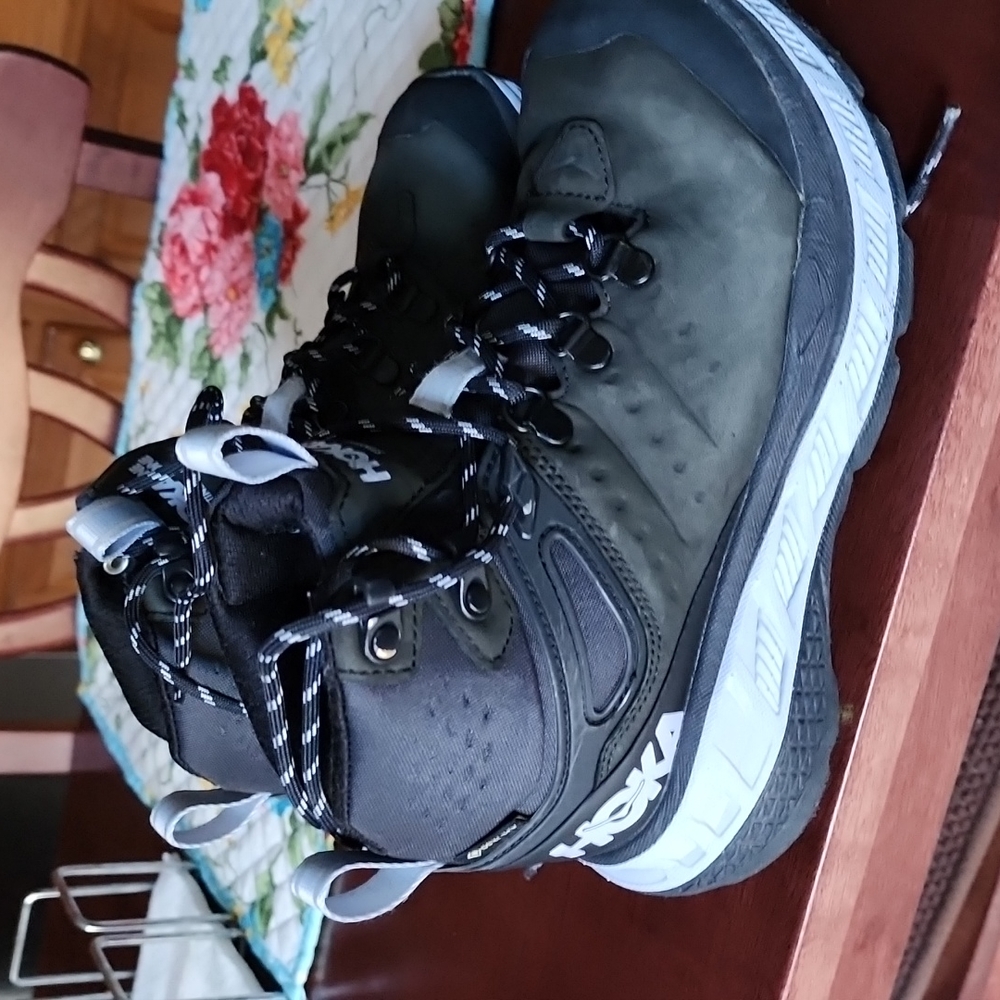 Hoka boots